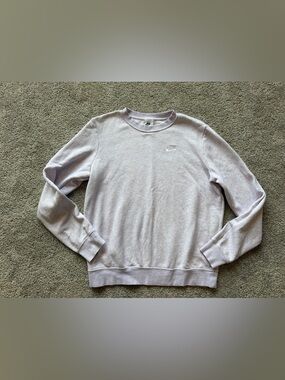 Women’s Nike Pastel Lavender Crewneck Sweatshirt- Size Small